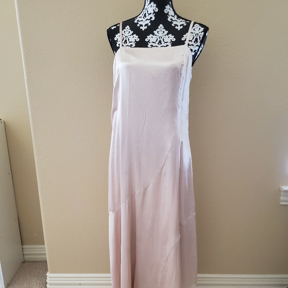 🩷💕Rachel Roy satin slip dress💄pink ASYMERTICAL HEM